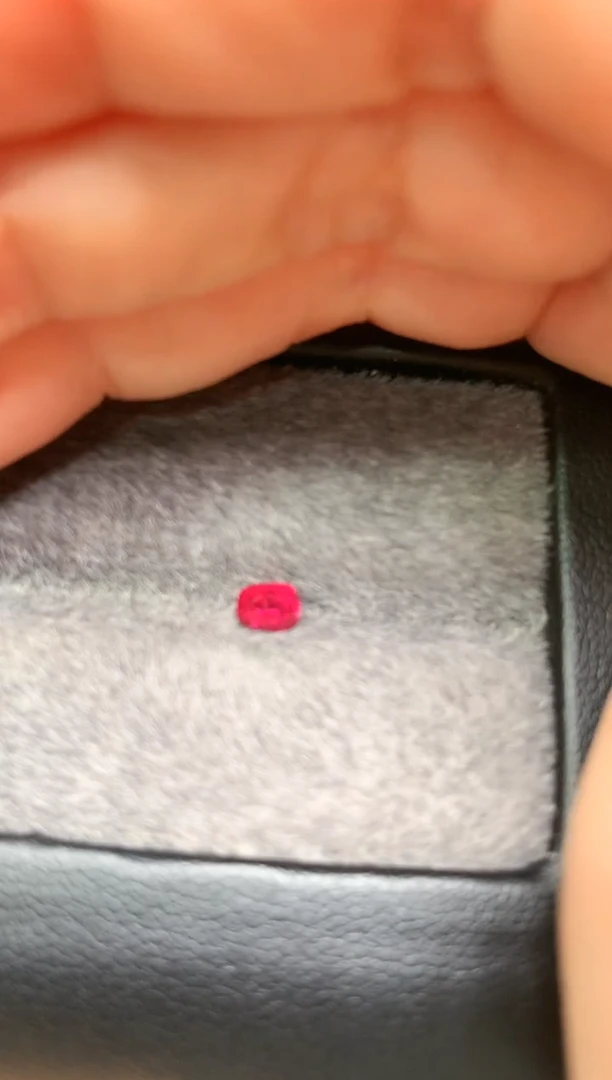 【闪购商品】定制尖晶石裸石未镶嵌枕型 绝地 0.39ct