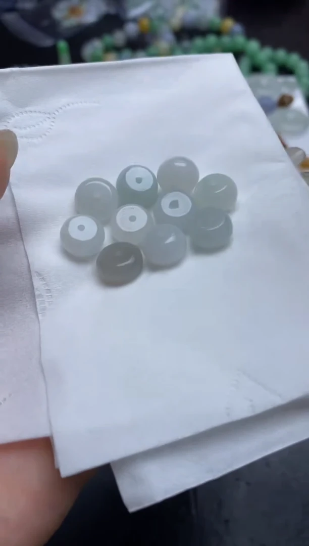 定制翡翠未镶嵌翡翠毛货~