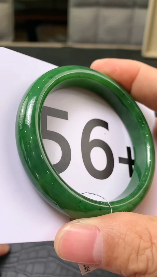 【闪购商品】和田玉碧玉手镯未镶嵌一个