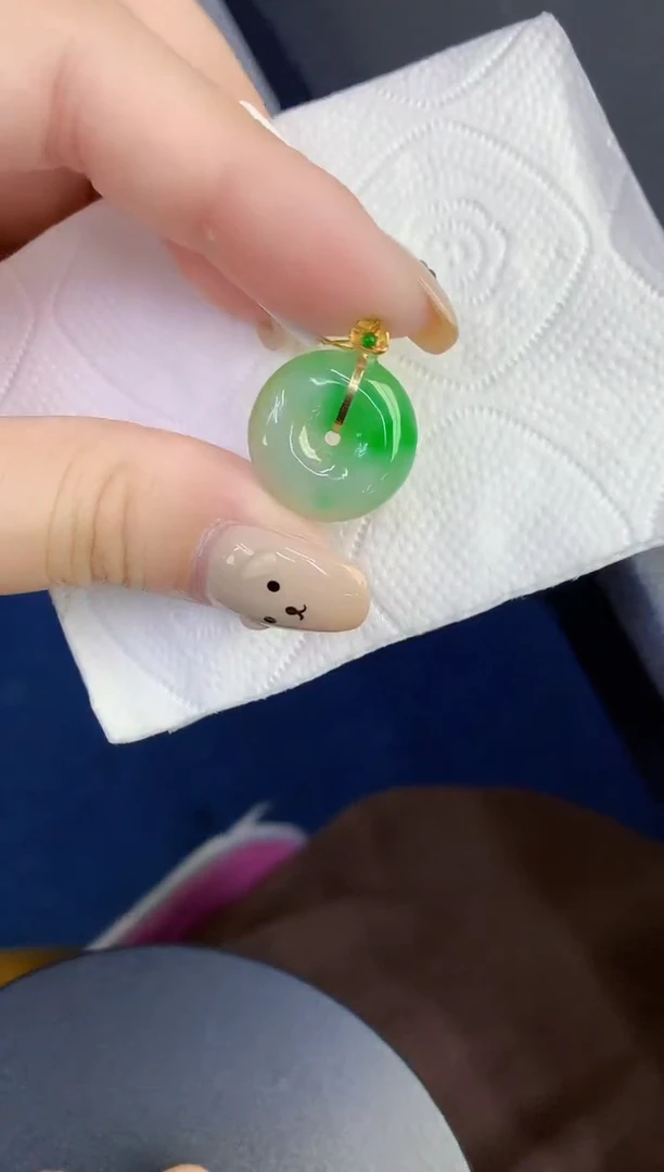 颈饰18K金镶嵌翡翠缅甸天然翡翠A货