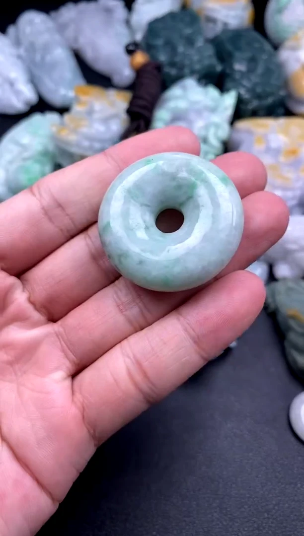 吊坠(不含链)未镶嵌翡翠1