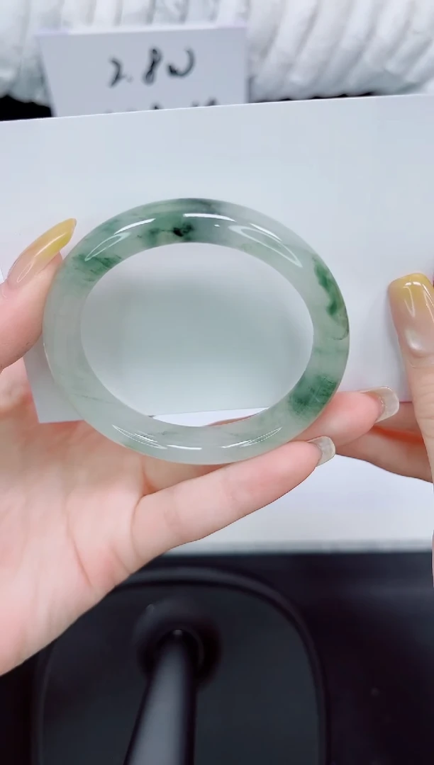 石英质玉手镯未镶嵌165