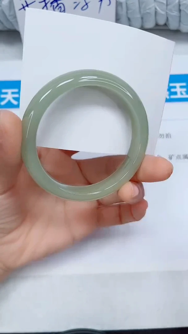 未镶嵌手镯石英质玉190-56