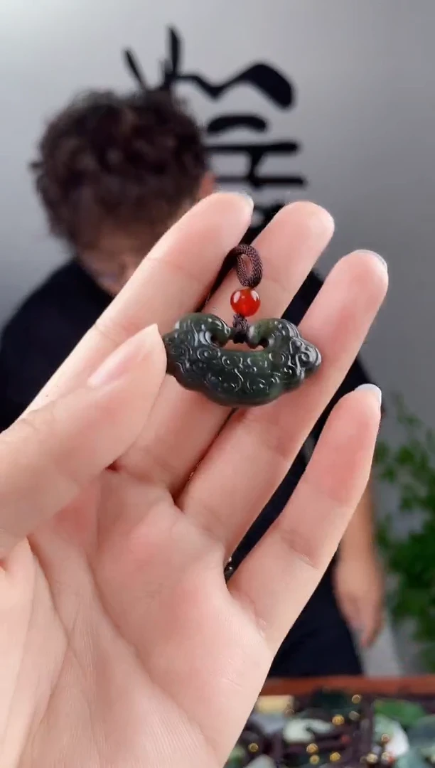 和田玉未镶嵌颈饰拍一发一，多样性发货