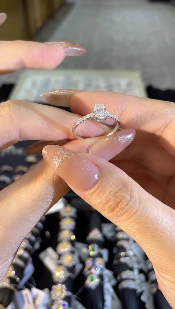 18K金镶嵌合成钻石JZ