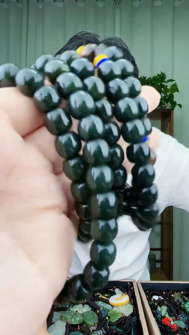 未镶嵌和田玉挂件拍一发一，多样性发货！