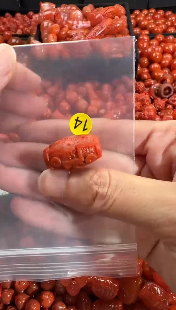 颈饰未镶嵌南红玛瑙2