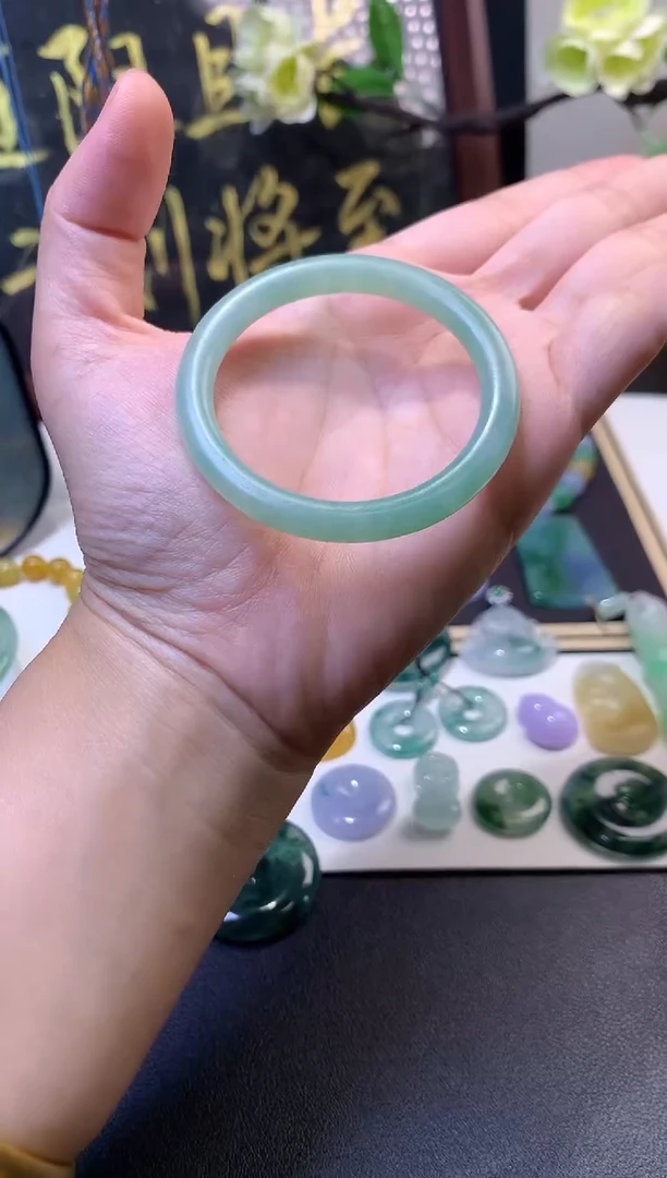 未镶嵌定制翡翠毛货