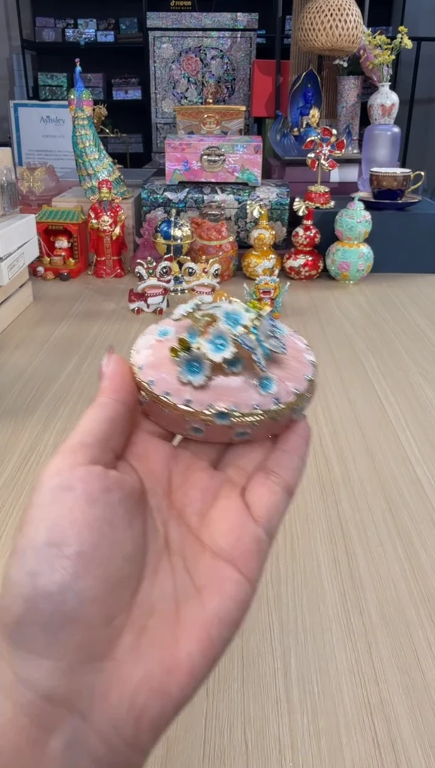 22七宝粉色樱花椭圆盒