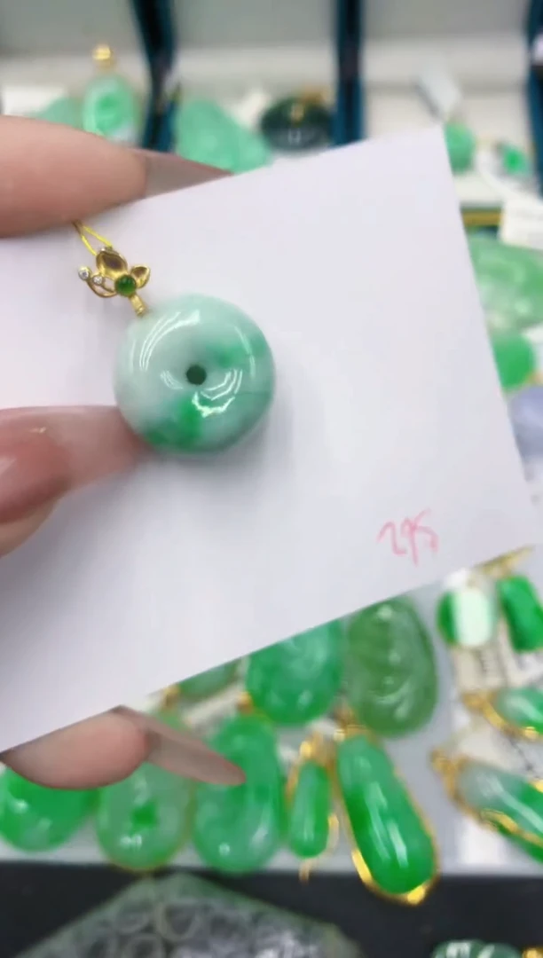颈饰未镶嵌翡翠11111111