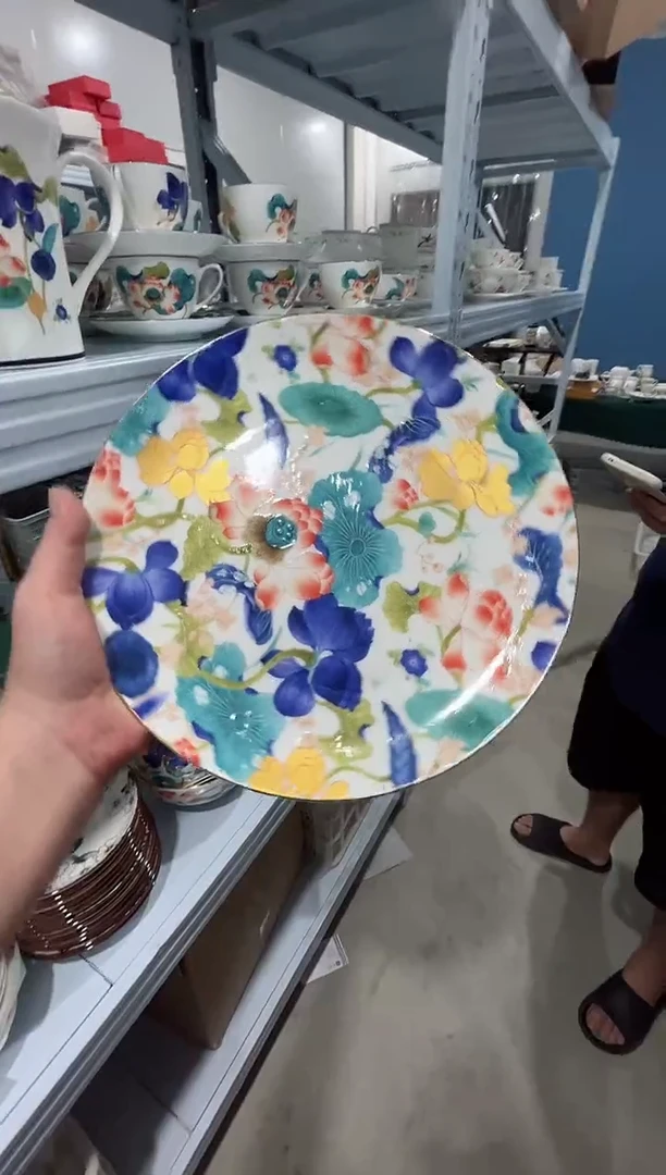 瓷片日用陶瓷（简装）荷花盘一个