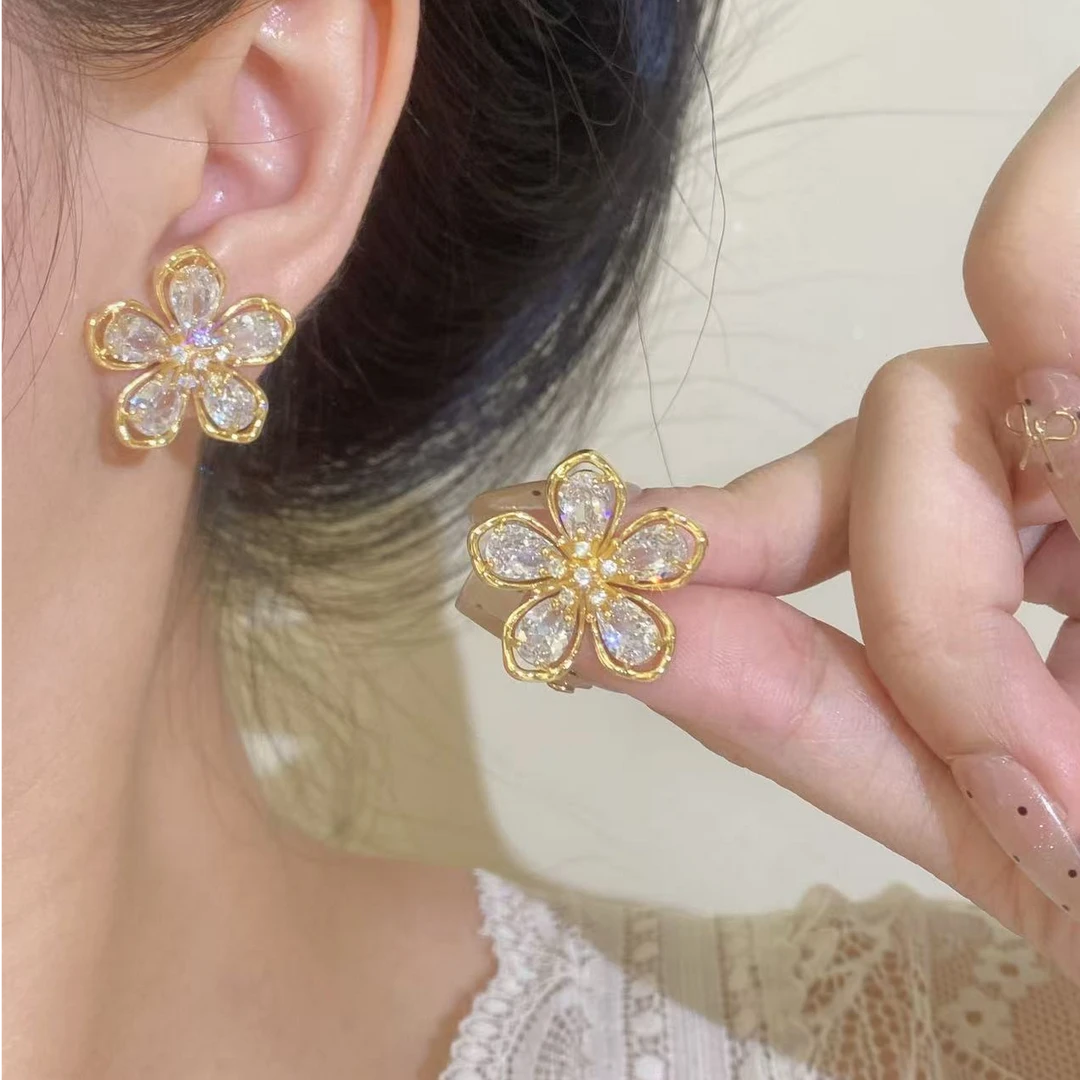 铜合金耳饰 EH32金色五瓣花时尚轻奢满锆气质精致简约耳钉