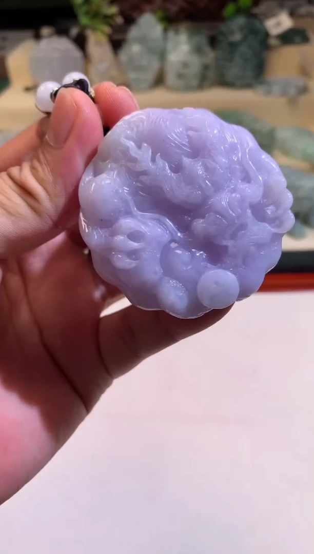 翡翠未镶嵌颈饰6/01/101