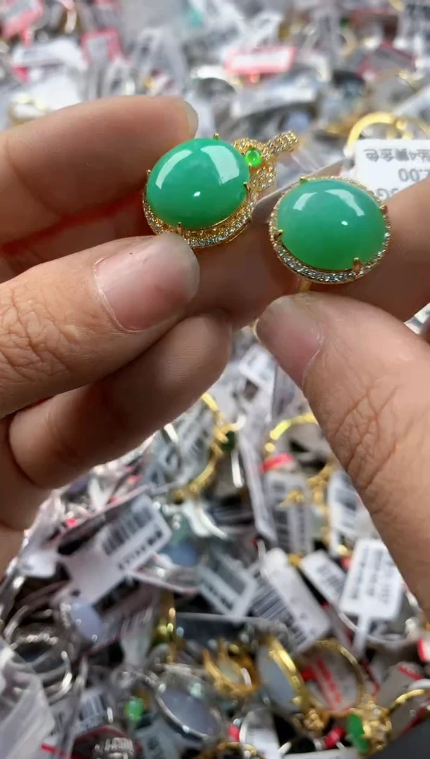 银S925镶嵌戒指翡翠333    10