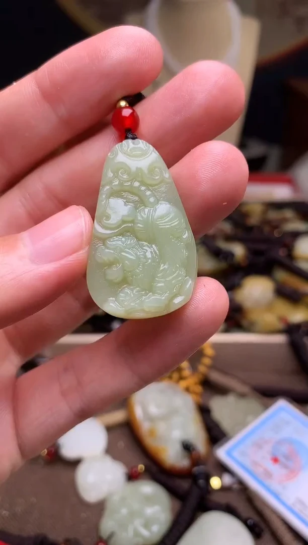 颈饰未镶嵌和田玉新疆料青海料清水和田玉吊坠