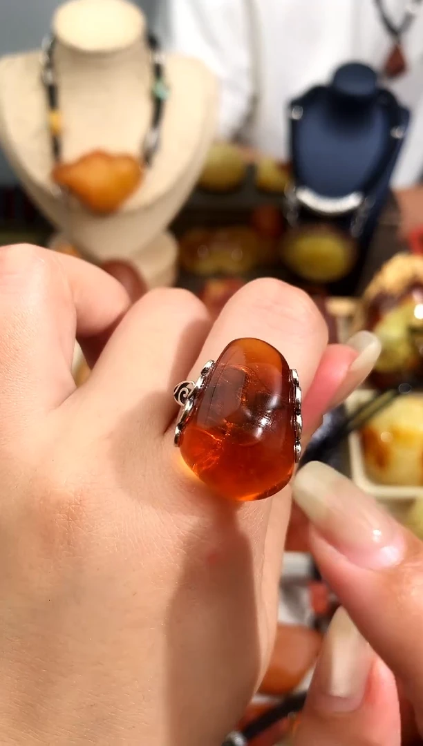 【闪购商品】蜜蜡裸石未镶嵌似玉