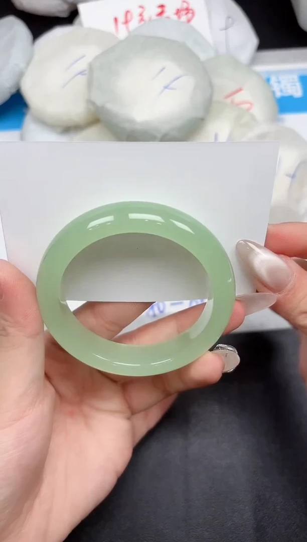 未镶嵌手镯石英质玉119-53