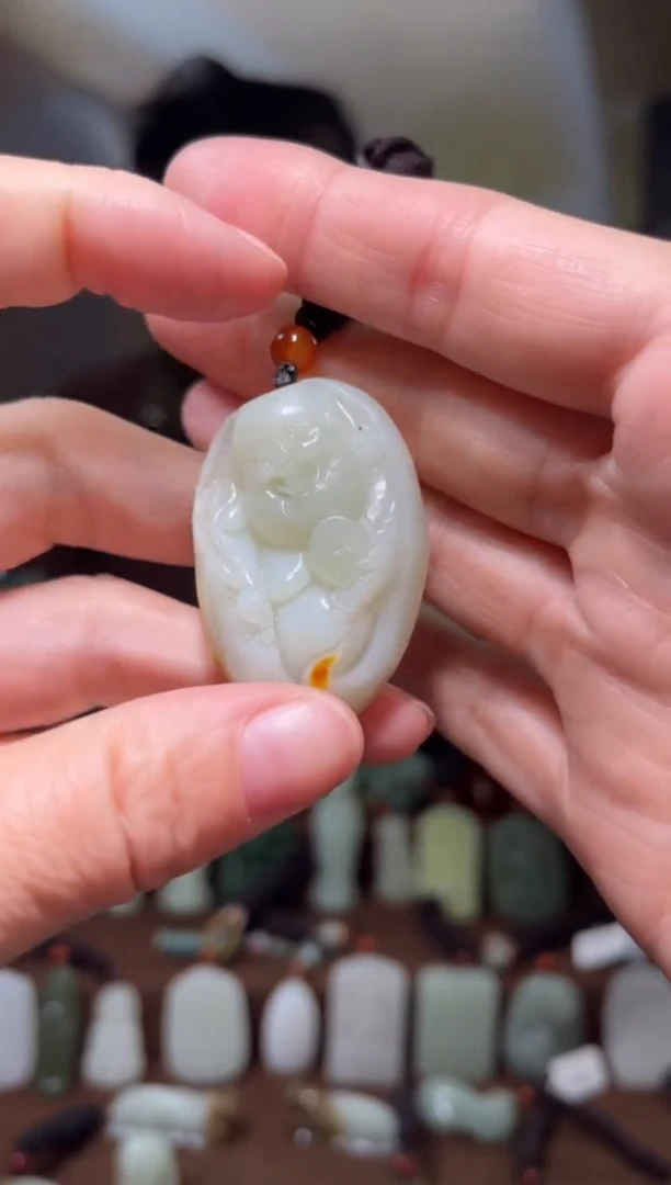 颈饰未镶嵌和田玉·