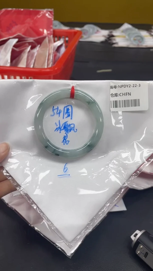 未镶嵌手镯翡翠翡翠手镯