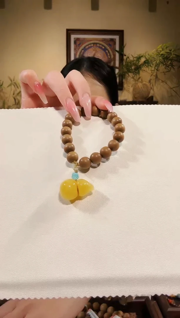 手链琥珀未镶嵌老山檀