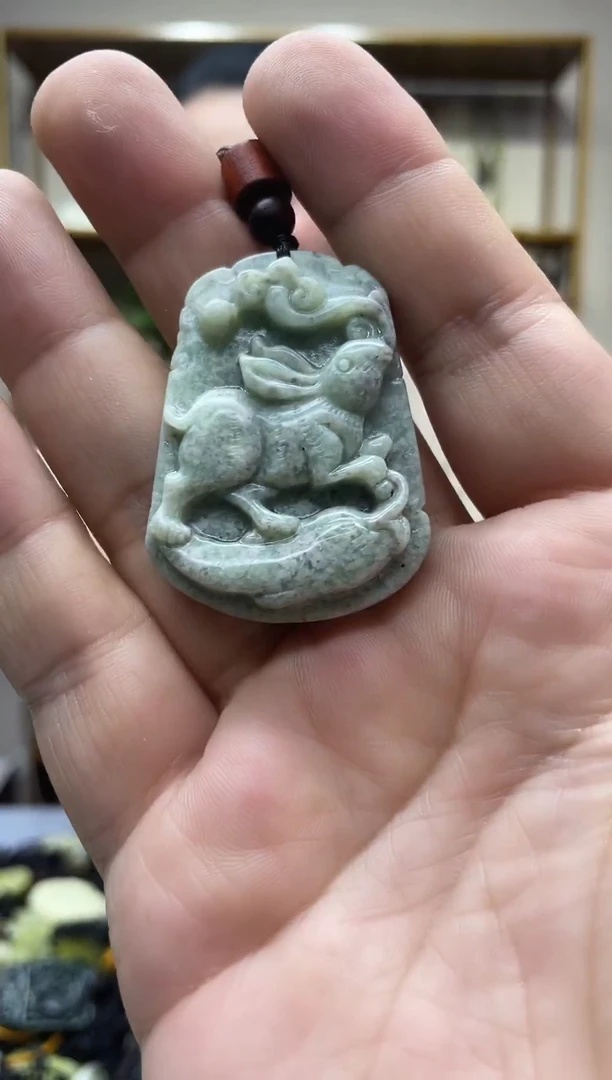 未镶嵌岫玉吊坠·