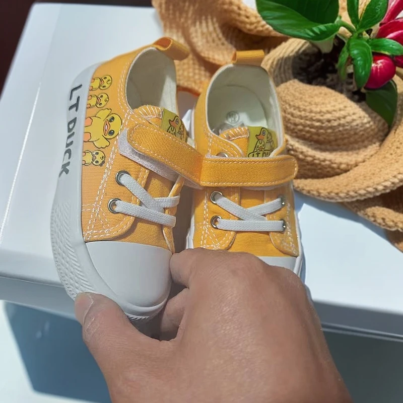 1125儿童帆布鞋男童低帮板鞋春秋新款女童鞋子学生布鞋潮款