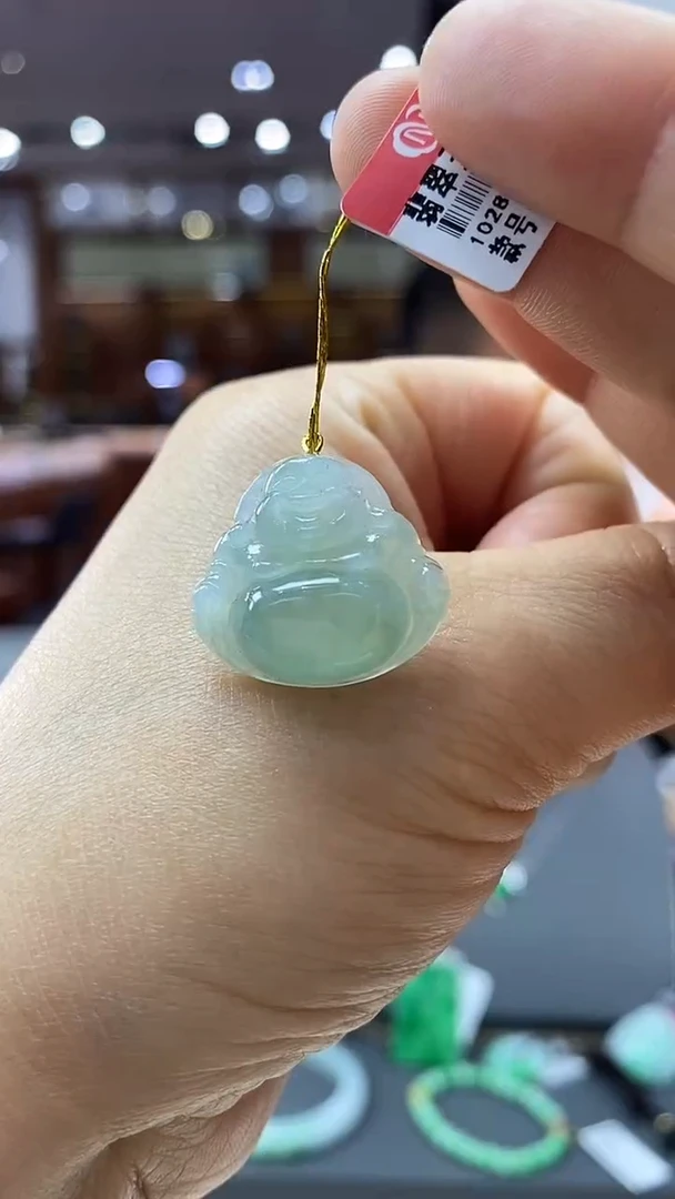 颈饰未镶嵌翡翠佛公