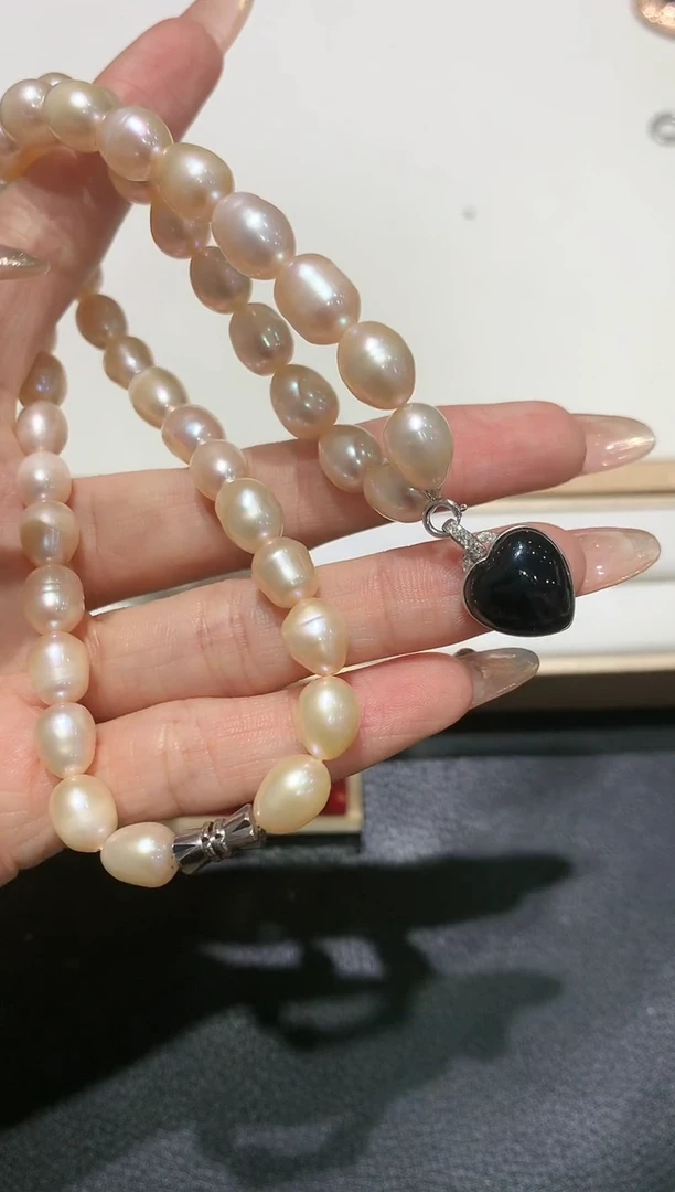 【闪购商品】翡翠吊坠(赠链)18K金镶嵌团购38