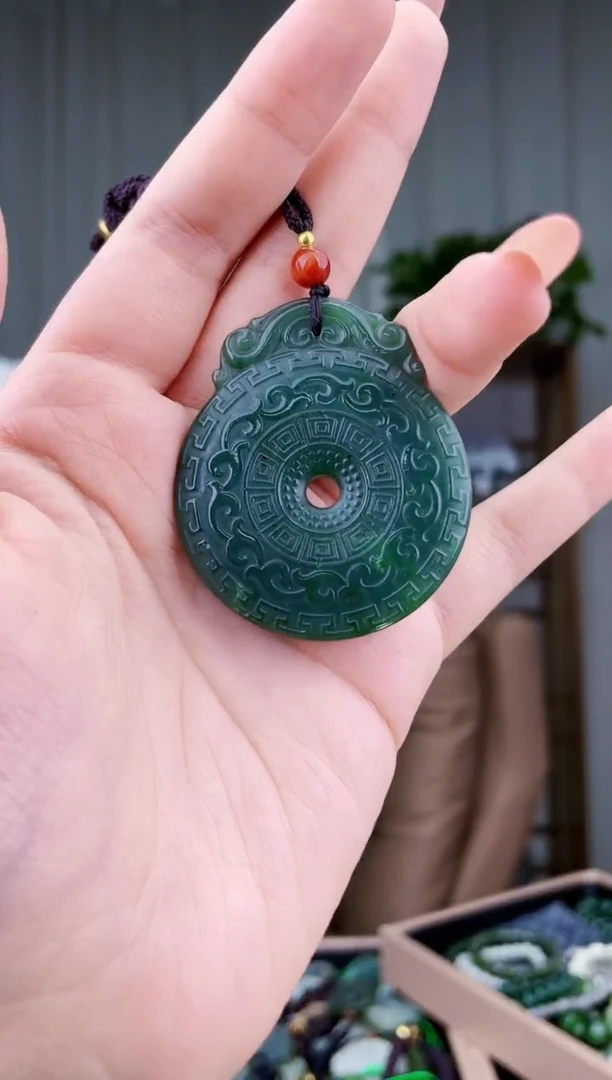 未镶嵌和田玉挂件拍一发一，多样性发货！