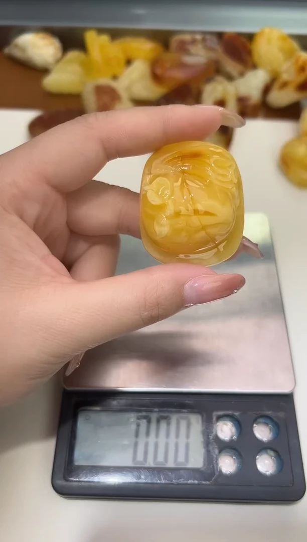 裸石琥珀未镶嵌琥珀蜜蜡吊坠