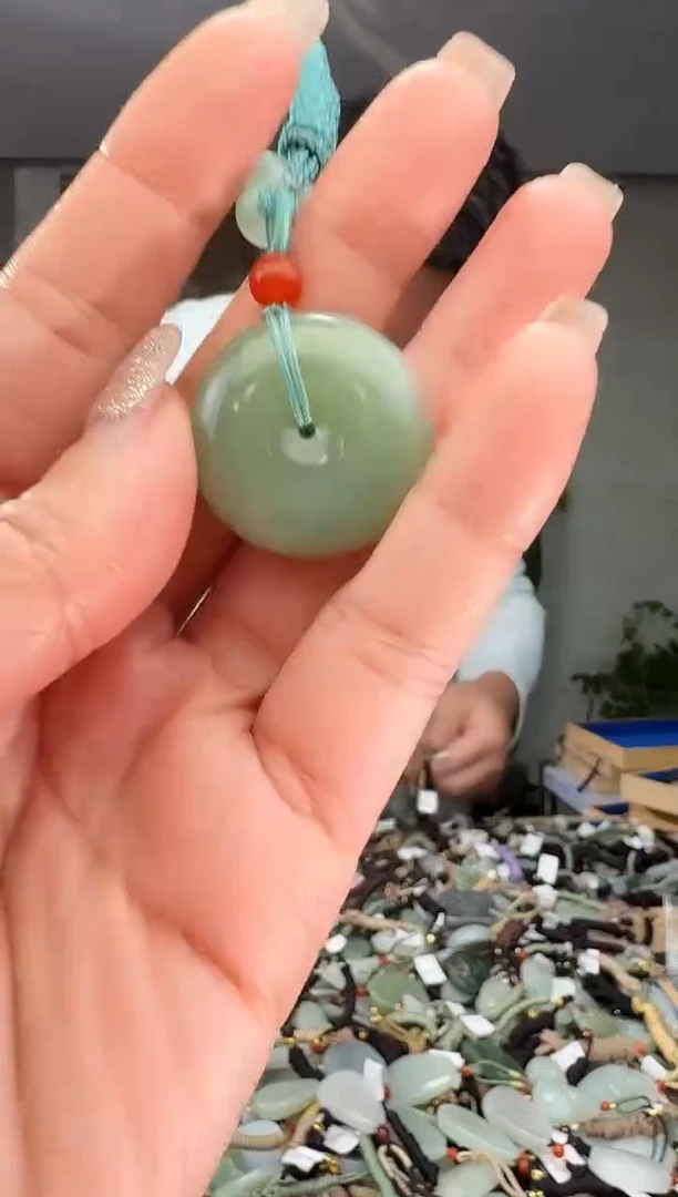 颈饰未镶嵌和田玉拍一发一多样性发货