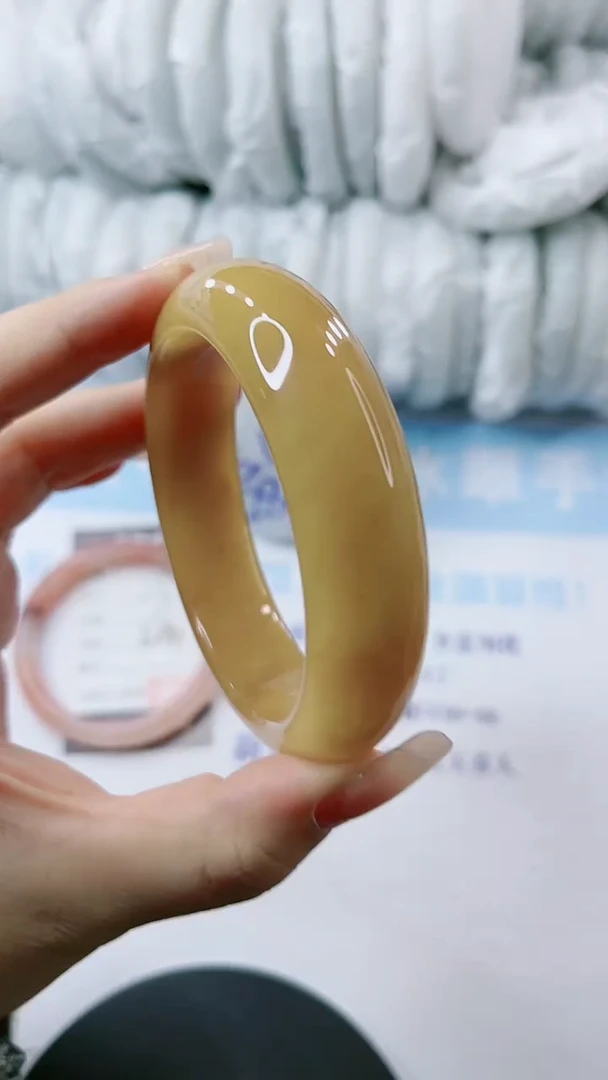 【闪购商品】石英质玉手镯未镶嵌多样性发货L195