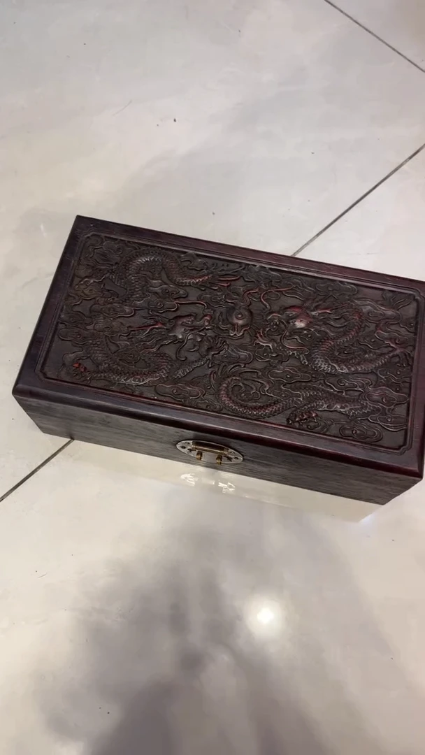 【闪购商品】木双龙戏珠雕刻首饰盒