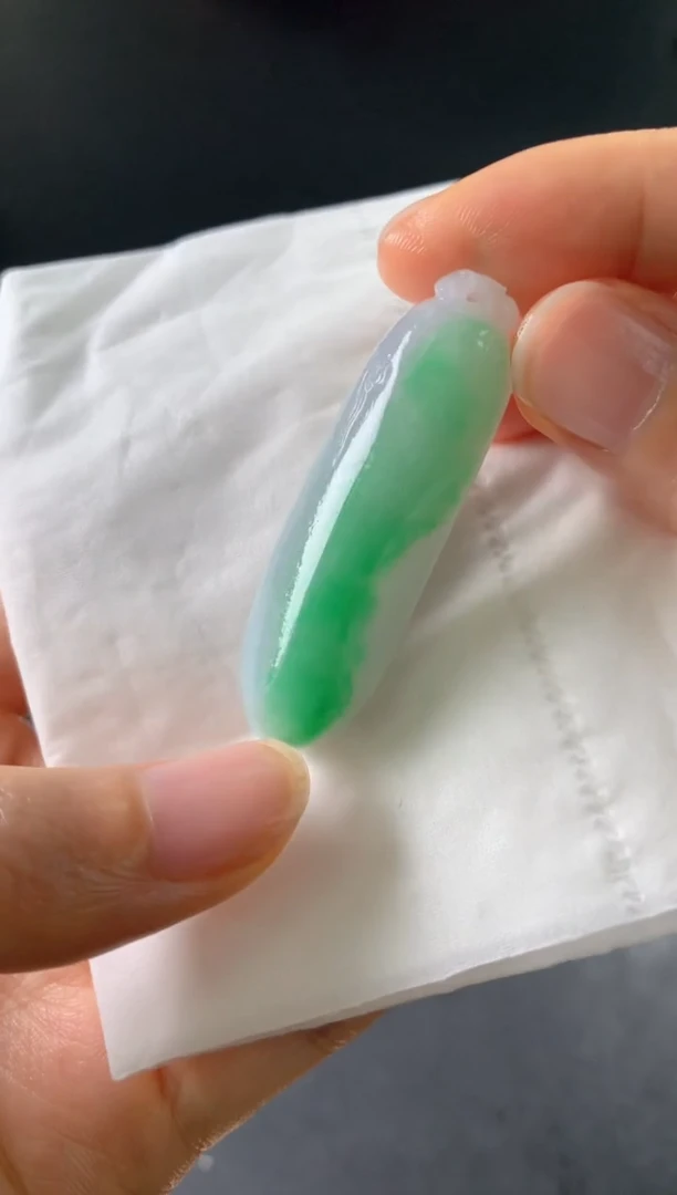 定制翡翠未镶嵌自****～毛货抛光