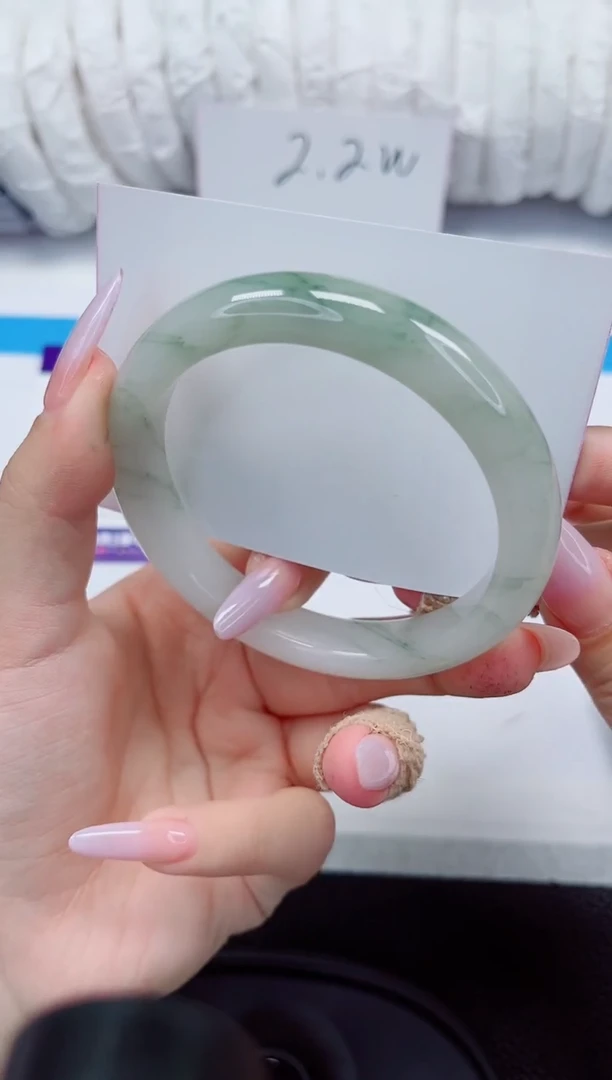 石英质玉手镯未镶嵌103-62/63