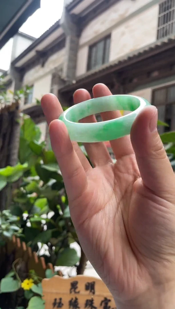 未镶嵌手镯翡翠55圈