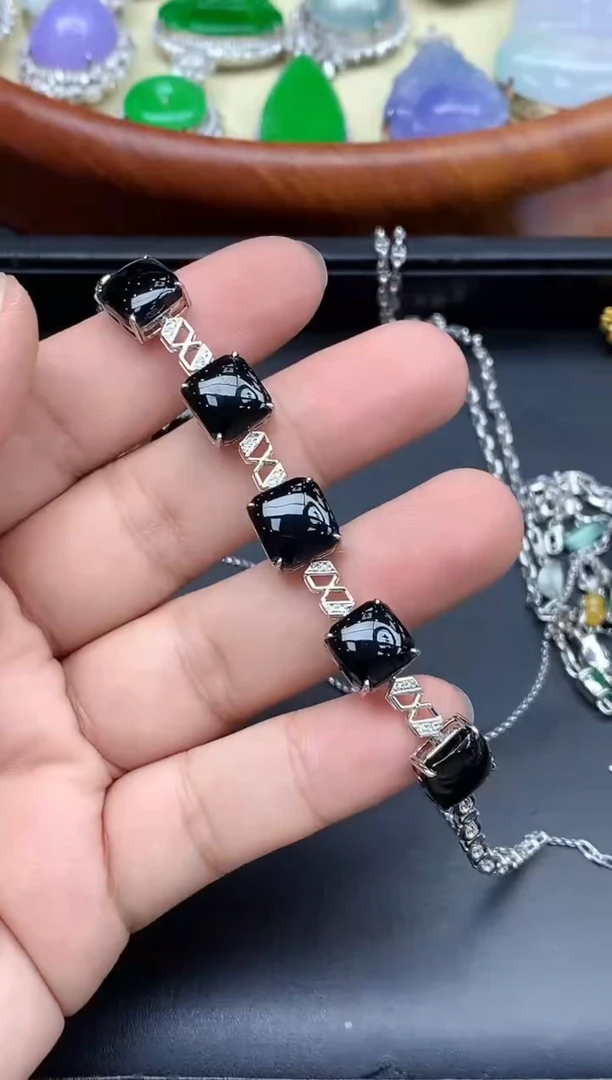 18K金镶嵌手链翡翠灿**笑548-中国好珍宝