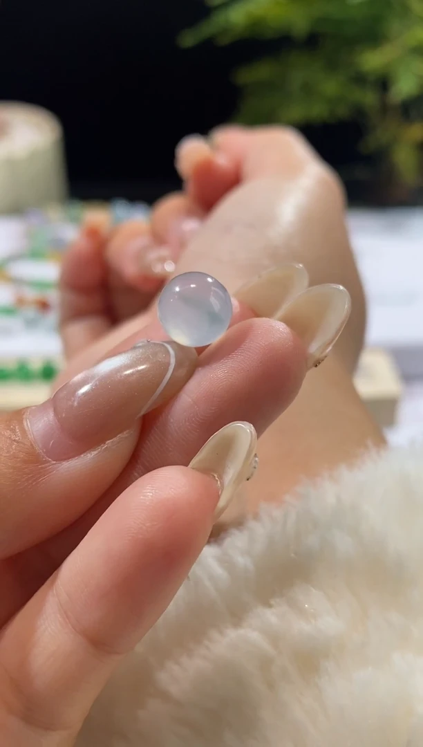 未镶嵌定制翡翠卡8.9珠珠 买断不退换