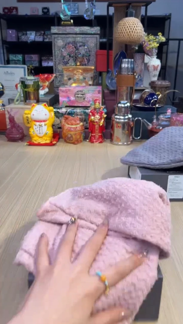 37灰盒干发帽-粉色