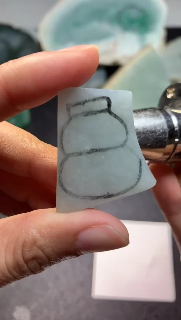 【闪购商品】翡翠颈饰未镶嵌料子