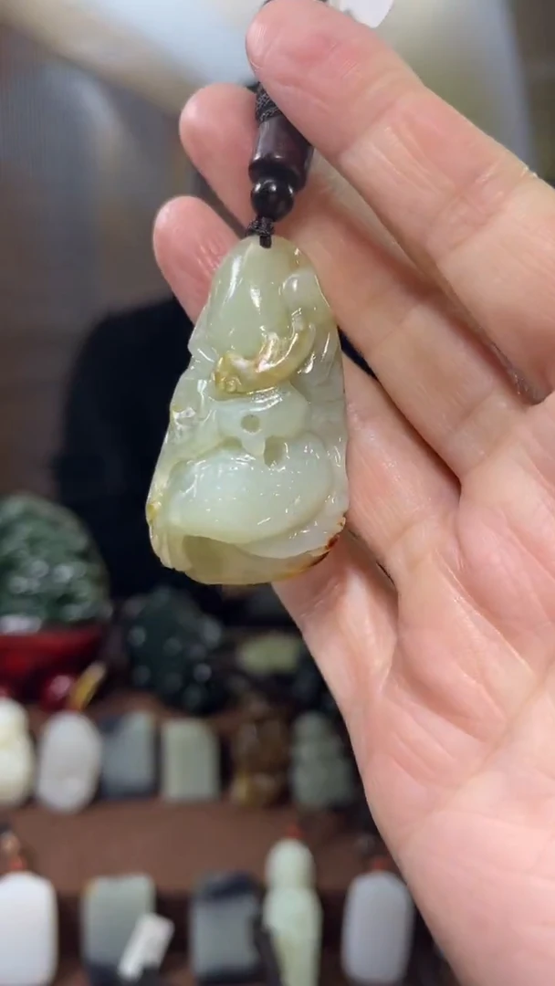 颈饰未镶嵌和田玉`