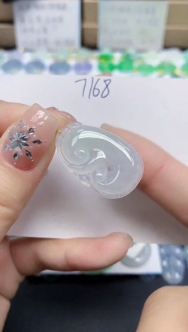 颈饰18K金镶嵌翡翠天然缅甸翡翠A货翡翠百元以上9元证书费自理