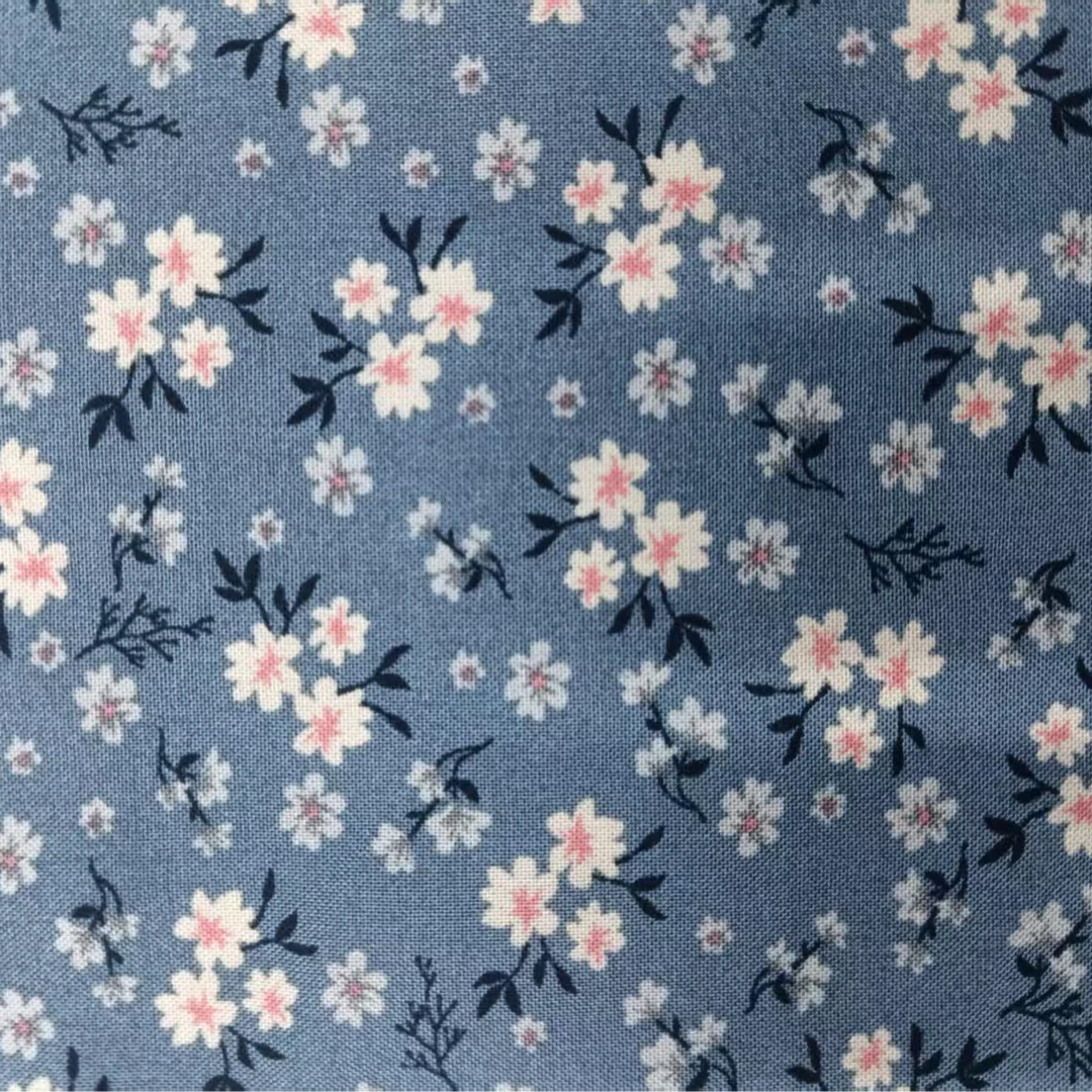 棉绸蓝底碎花面料布料棉布纯棉（不支持七天无理由退换沙发）