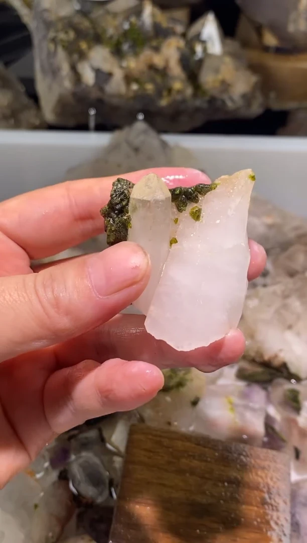 未镶嵌珠宝半成品水晶91号52g四川超七花园水晶