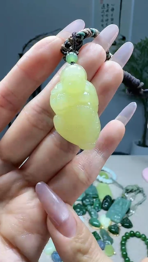 未镶嵌和田玉挂件1