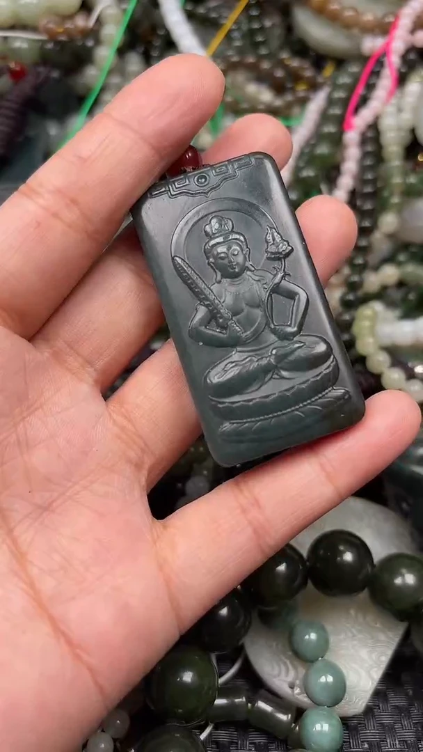 颈饰未镶嵌和田玉1