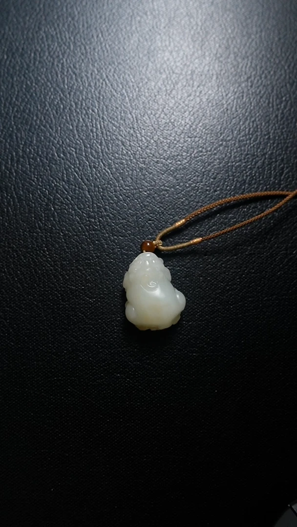 颈饰未镶嵌和田玉貔貅