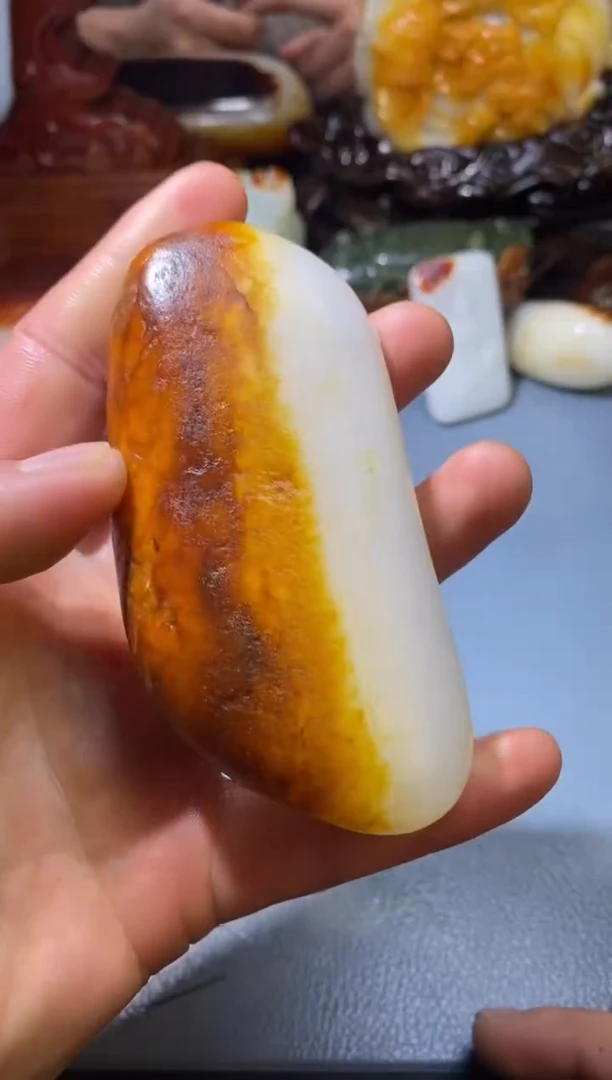 未镶嵌和田玉把件宋****，和田玉