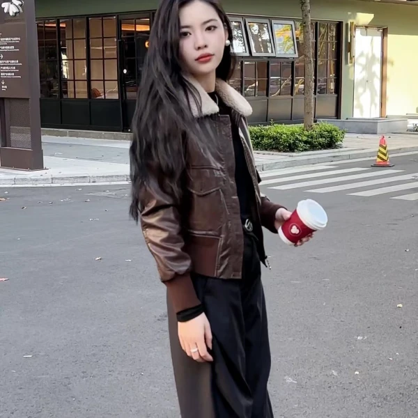 【免费试穿】2024皮衣女外套/美拉德色外套/翻领/加绒保暖显瘦