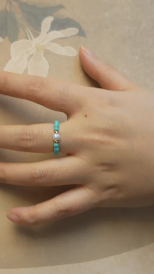 无非金属精致的小戒圈